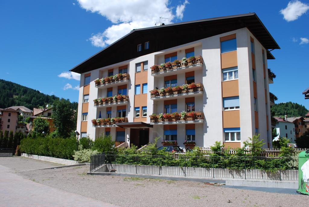 Condominio Zorzi Moena Extérieur photo